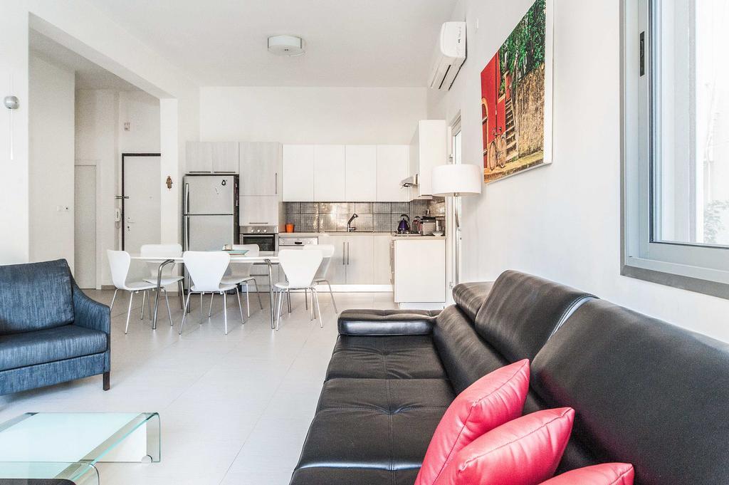 Lovely 1Bd W/ Private Balcony By Sea N' Rent Тель-Авив Экстерьер фото