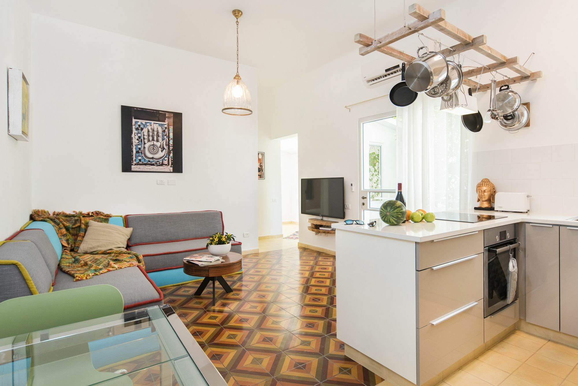 Lovely 1Bd W/ Private Balcony By Sea N' Rent Тель-Авив Экстерьер фото